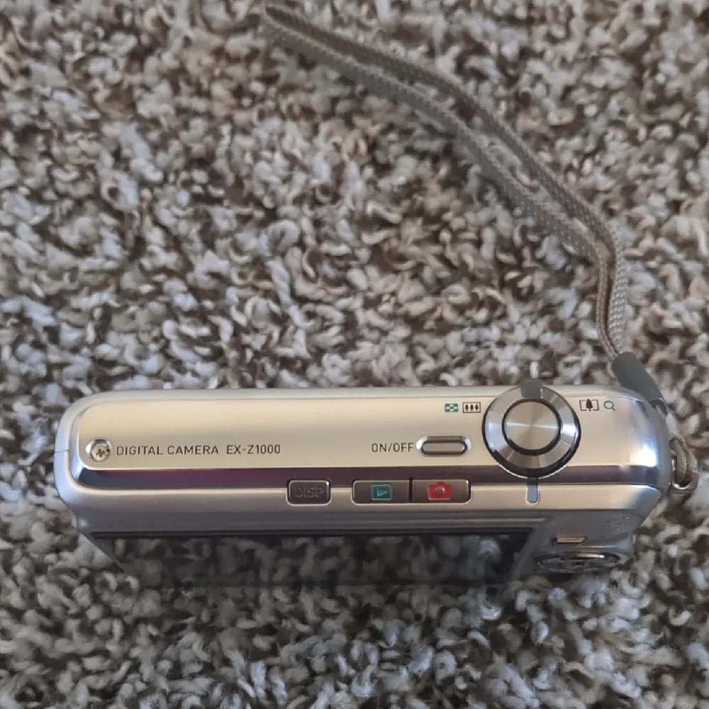 Casio Exilim Compact Digital Camera - Silver